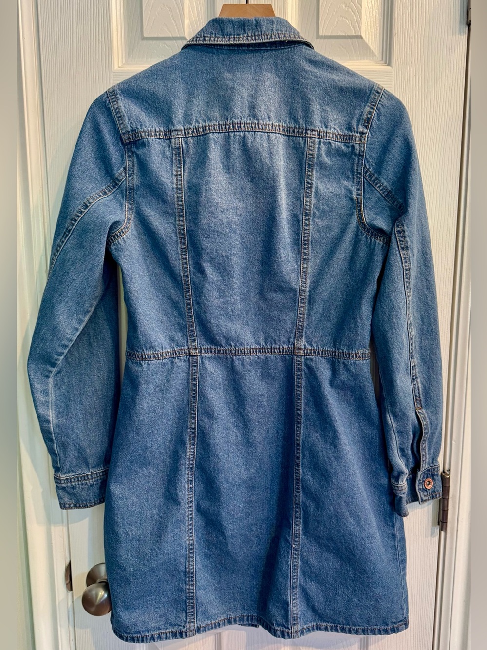 Frye Women’s Denim Shirt Dress Medium Light Wash Button Front 100% Cotton - Picture 3 of 6